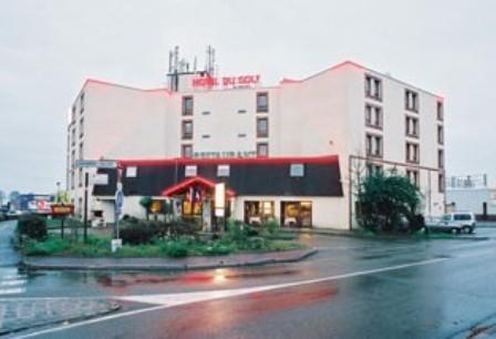 Hotel Du Golf Coignieres Ngoại thất bức ảnh
