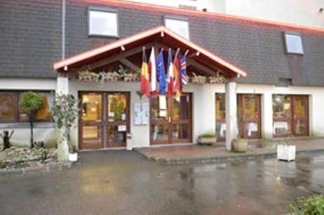 Hotel Du Golf Coignieres Ngoại thất bức ảnh